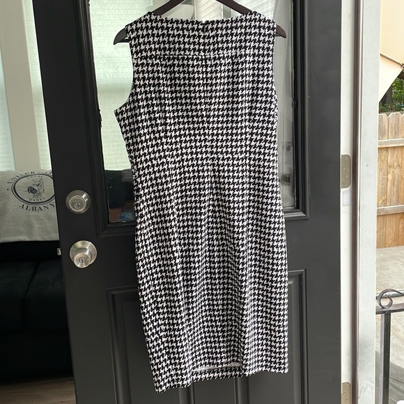 GUC Calvin Klein houndstooth pattern with ruching detail on side size 12 - Picture 5 of 6
